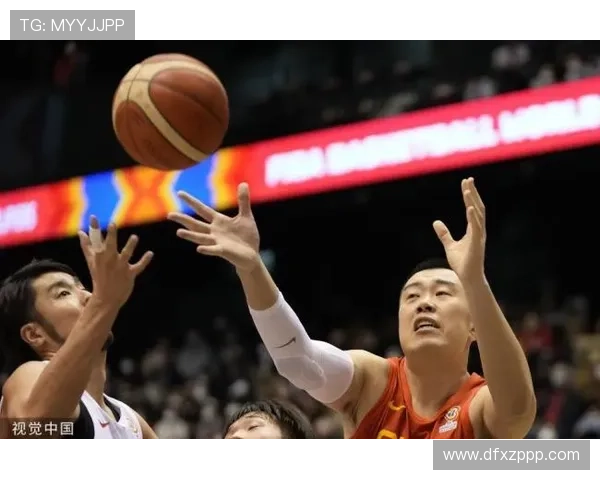 中国男篮力克强敌迎来世界杯首胜 周琦表现亮眼助球队逆袭