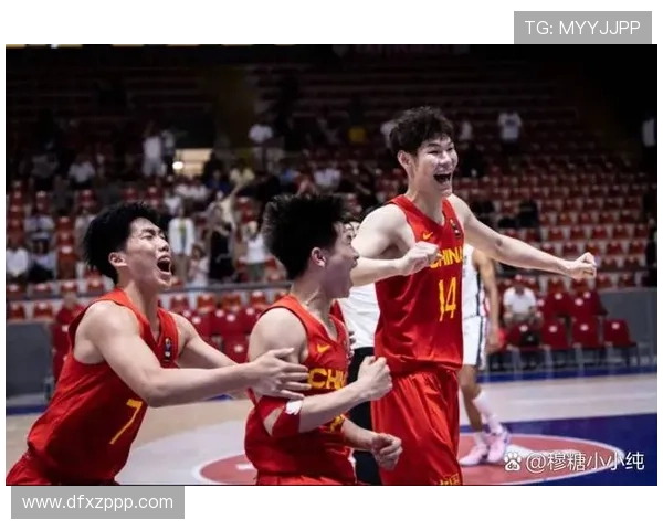 中国男篮激战澳大利亚力争世界杯预选赛名额全力备战迎接重要挑战